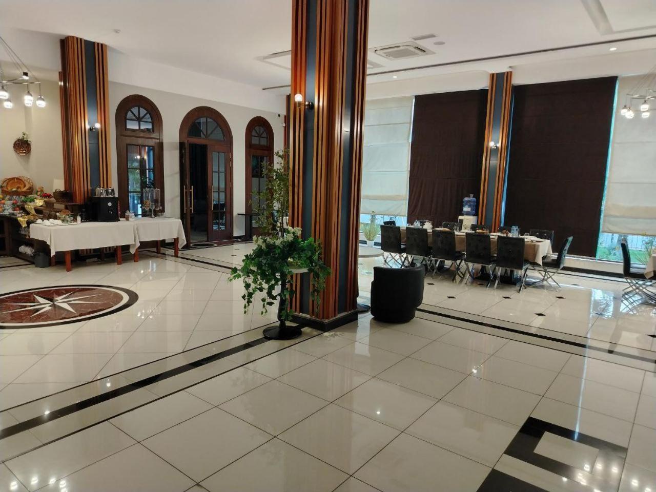 Ziyorat Luxury Hotel Fergana Exteriér fotografie