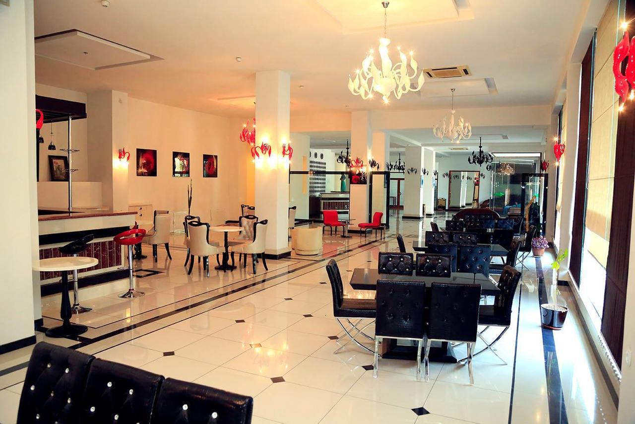 Ziyorat Luxury Hotel Fergana Exteriér fotografie